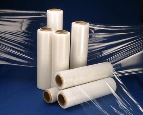 PE stretch wrapping film mainly by what material extrusion？